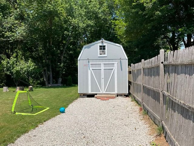 19 Portter Dr, Bellingham, MA 02019