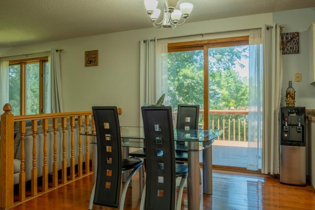 5440 Riverwood Lane, Savage, MN 55378