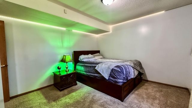 5440 Riverwood Lane, Savage, MN 55378