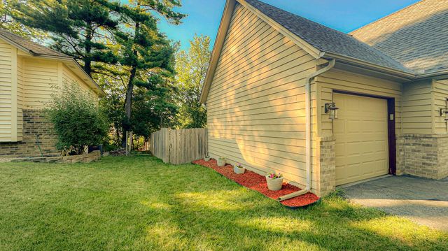 5440 Riverwood Lane, Savage, MN 55378