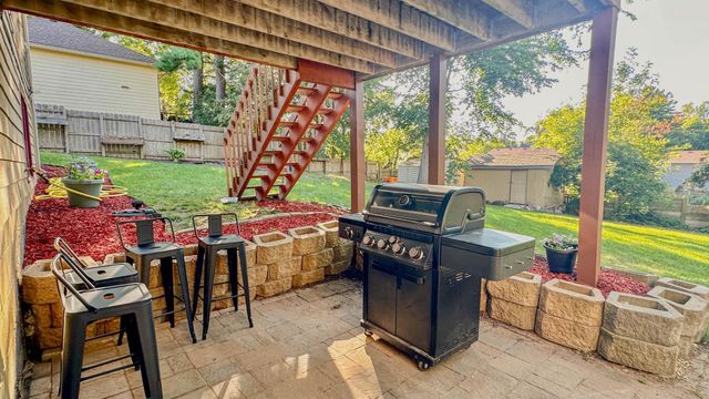 5440 Riverwood Lane, Savage, MN 55378