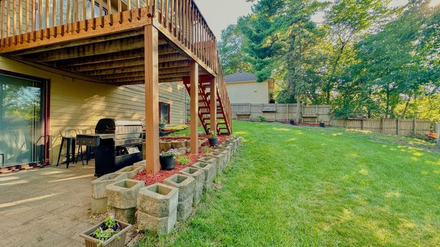 5440 Riverwood Lane, Savage, MN 55378