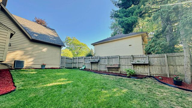 5440 Riverwood Lane, Savage, MN 55378