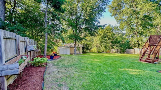 5440 Riverwood Lane, Savage, MN 55378