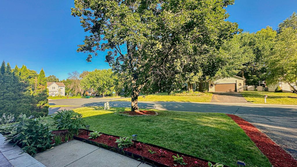 5440 Riverwood Lane, Savage, MN 55378 — photo 4