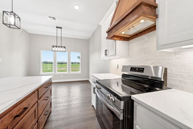 697 VZ CR 3717, Edgewood, TX 75117