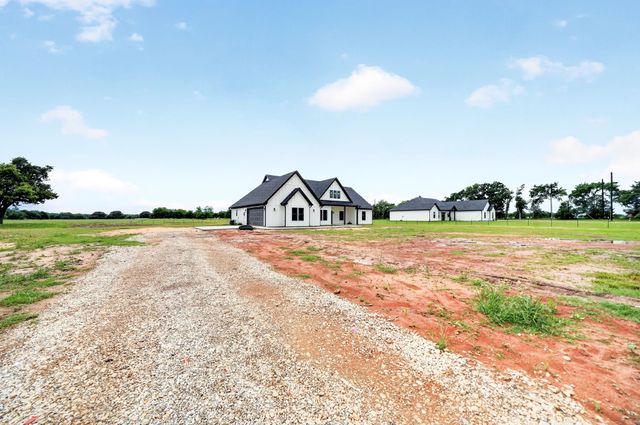 697 VZ CR 3717, Edgewood, TX 75117
