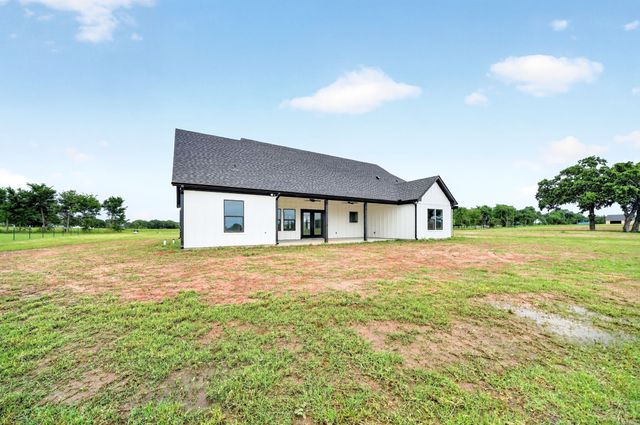 697 VZ CR 3717, Edgewood, TX 75117