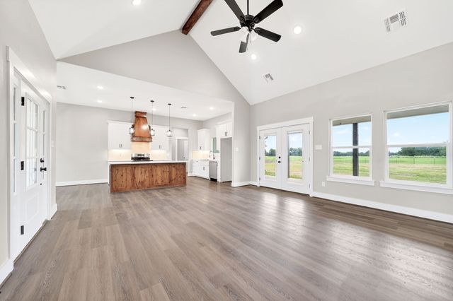 697 VZ CR 3717, Edgewood, TX 75117