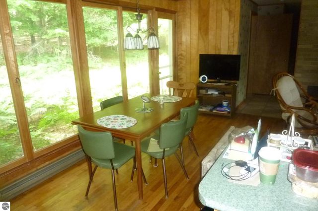 2898 Glory Road, Frankfort, MI 49635