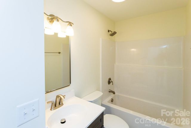 46 Vance Avenue, Black Mountain, NC 28711