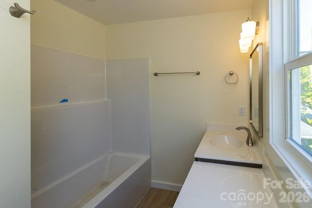 46 Vance Avenue, Black Mountain, NC 28711