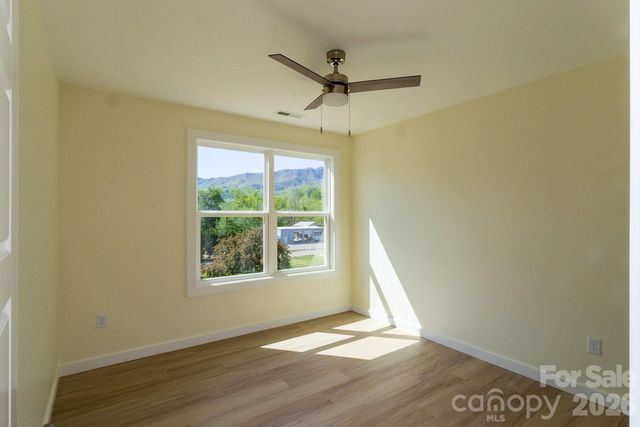 46 Vance Avenue, Black Mountain, NC 28711