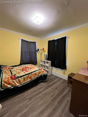 712 Sanford Street, Lansing, MI 48906