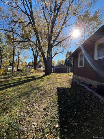 712 Sanford Street, Lansing, MI 48906