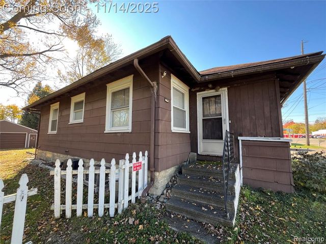 712 Sanford Street, Lansing, MI 48906