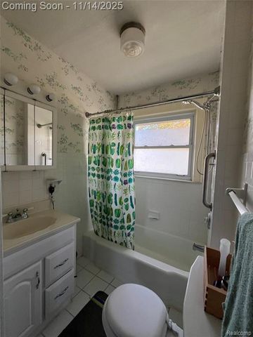 712 Sanford Street, Lansing, MI 48906