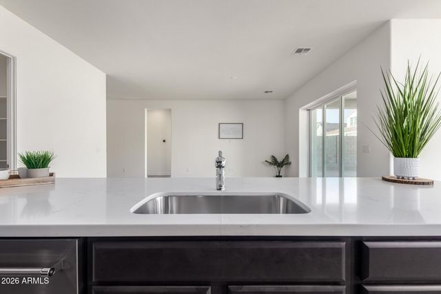 19758 W MONTECITO Avenue, Litchfield Park, AZ 85340