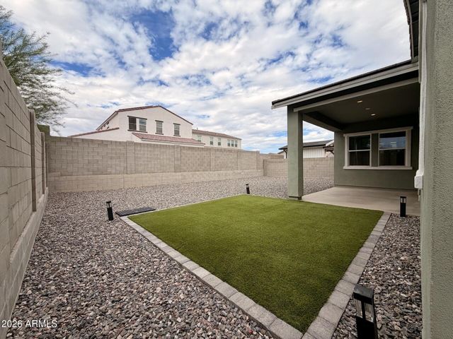 19758 W MONTECITO Avenue, Litchfield Park, AZ 85340