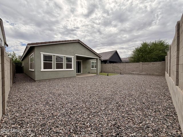 19758 W MONTECITO Avenue, Litchfield Park, AZ 85340