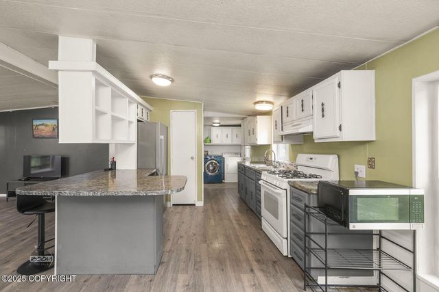 1801 W That Road, Wasilla, AK 99623