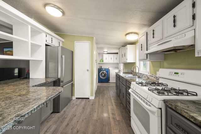 1801 W That Road, Wasilla, AK 99623