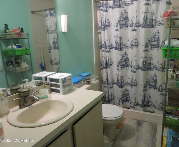 37 Aspen Avenue, Englishtown, NJ 07726