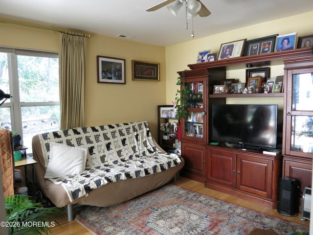 37 Aspen Avenue, Englishtown, NJ 07726
