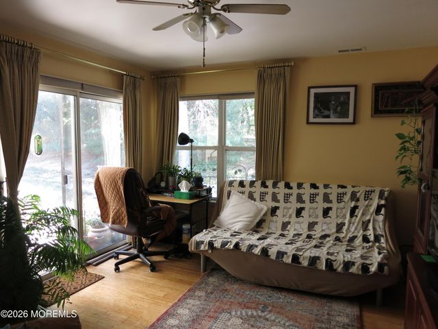 37 Aspen Avenue, Englishtown, NJ 07726