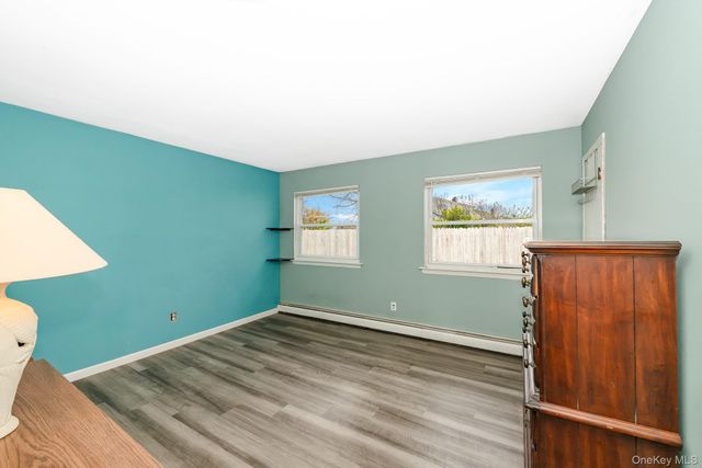 2 Arleen Avenue, Holbrook, NY 11741