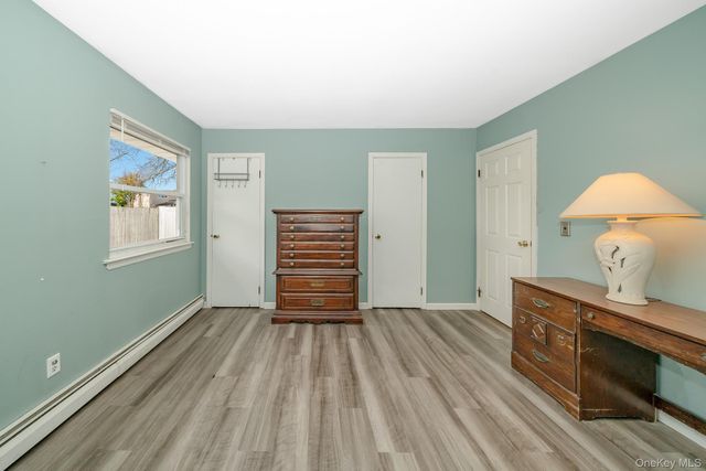 2 Arleen Avenue, Holbrook, NY 11741