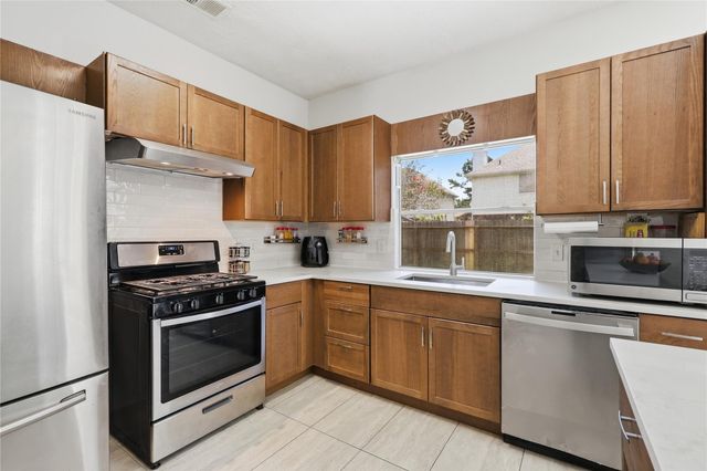 10054 Rio Bravo Road, Houston, TX 77064