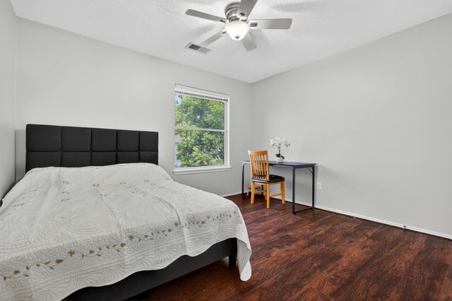 10054 Rio Bravo Road, Houston, TX 77064