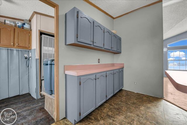 7677 Hewitt Road, Greenwood Twp, MI 48006