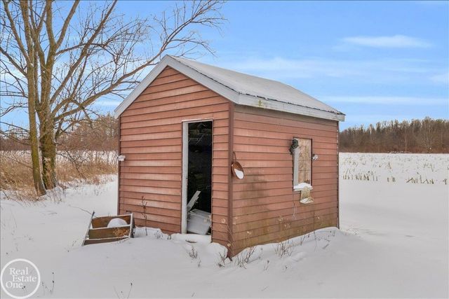 7677 Hewitt Road, Greenwood Twp, MI 48006