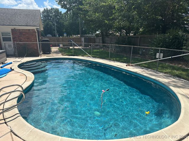 4120 S Juniper Avenue, Broken Arrow, OK 74011