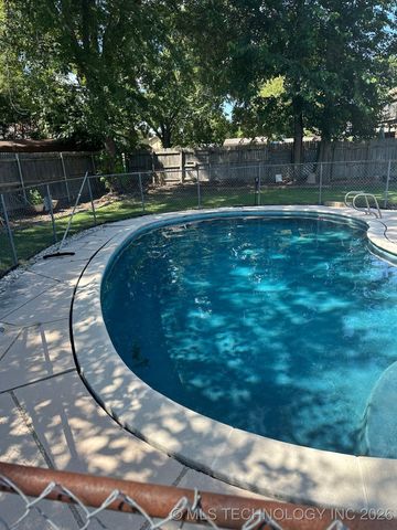 4120 S Juniper Avenue, Broken Arrow, OK 74011