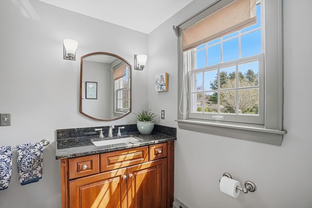 17 Alprilla Farm Road, Hopkinton, MA 01748