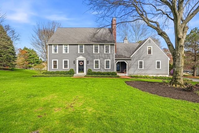17 Alprilla Farm Road, Hopkinton, MA 01748