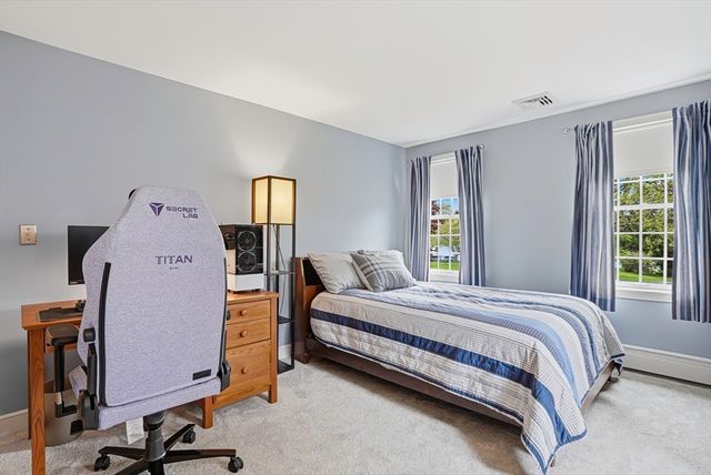17 Alprilla Farm Road, Hopkinton, MA 01748