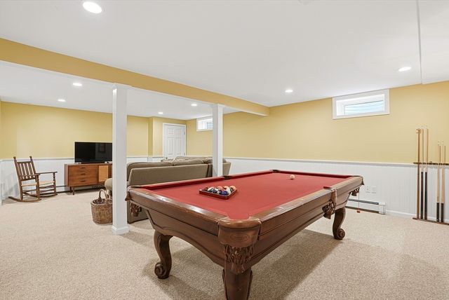 17 Alprilla Farm Road, Hopkinton, MA 01748