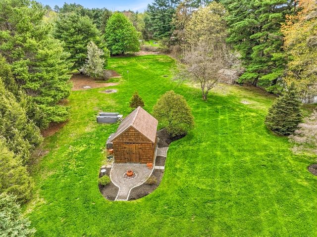 17 Alprilla Farm Road, Hopkinton, MA 01748
