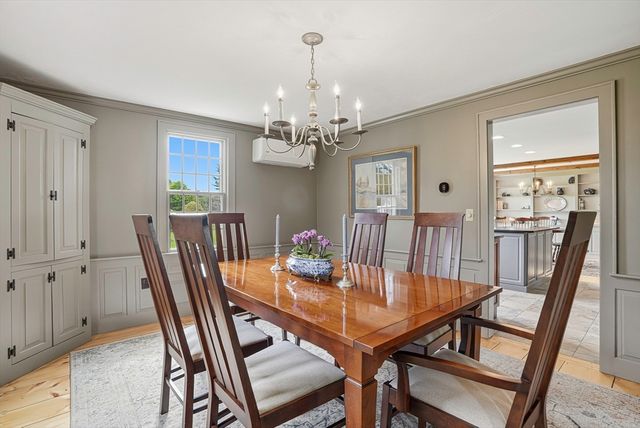 17 Alprilla Farm Road, Hopkinton, MA 01748