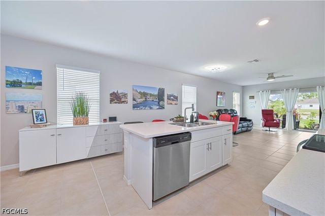 8817 Swell Brooks CT, North Fort Myers, FL 33917
