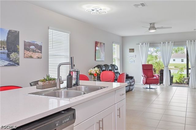 8817 Swell Brooks CT, North Fort Myers, FL 33917
