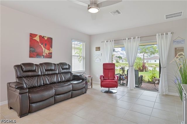 8817 Swell Brooks CT, North Fort Myers, FL 33917