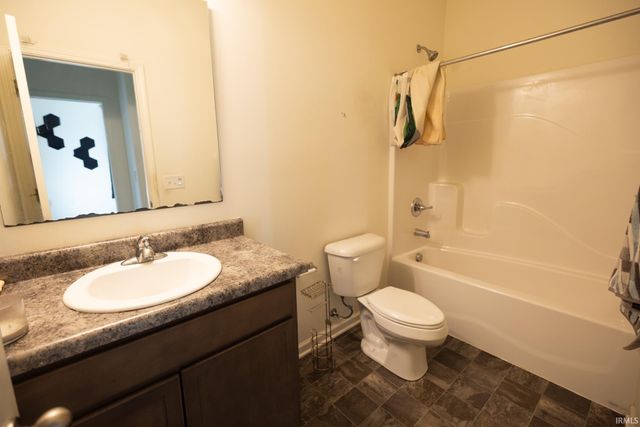 801 S County Road 775 W, Yorktown, IN 47396