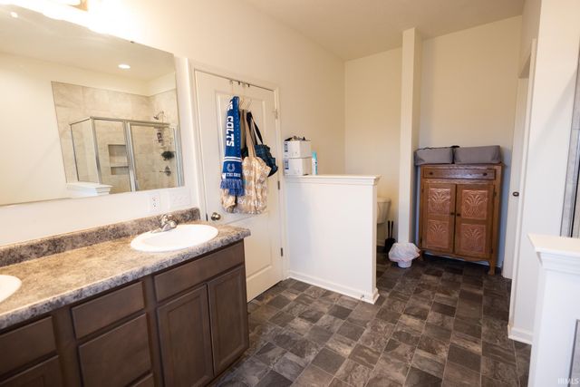 801 S County Road 775 W, Yorktown, IN 47396