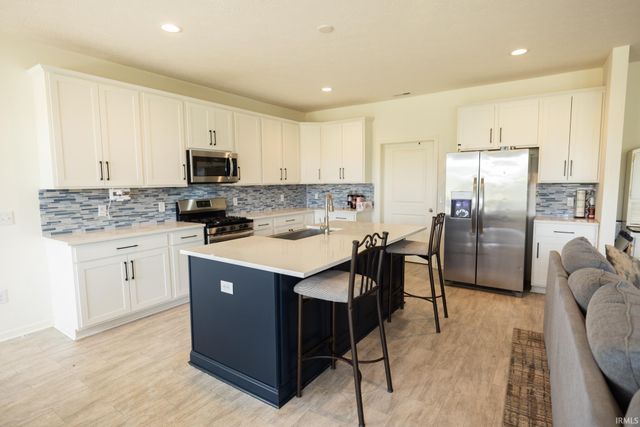 801 S County Road 775 W, Yorktown, IN 47396
