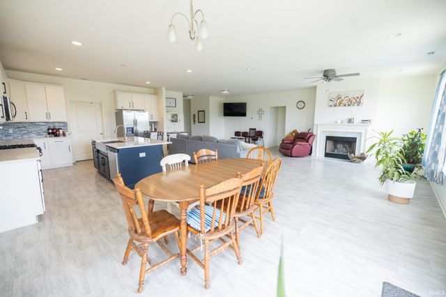 801 S County Road 775 W, Yorktown, IN 47396
